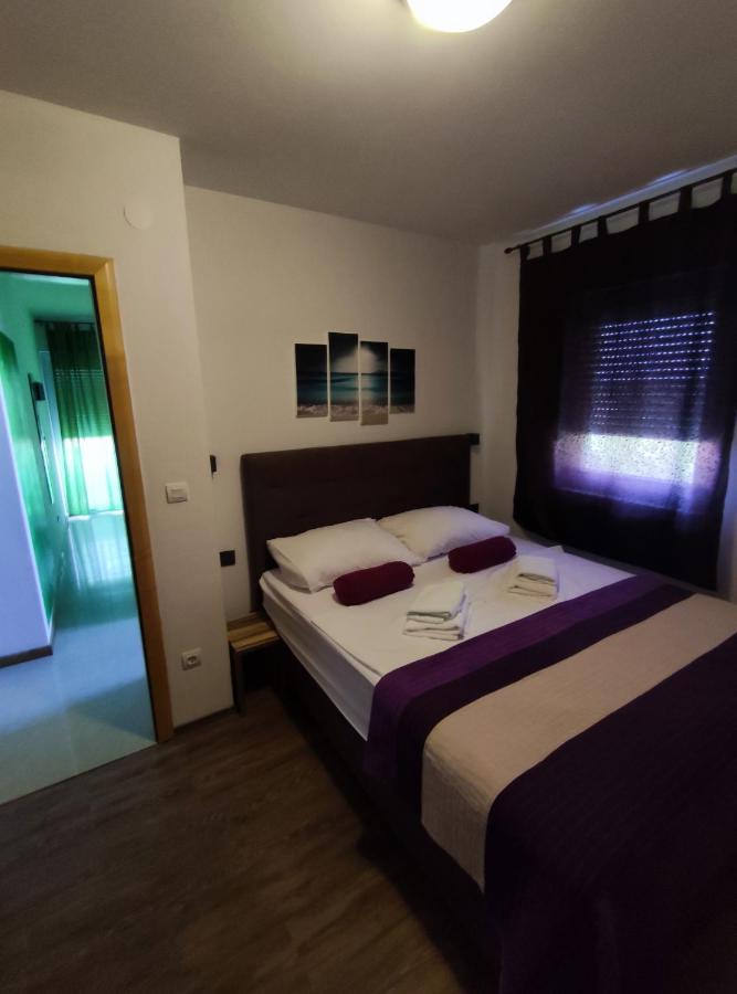 Apartments Pongrac Cres Zewnętrze zdjęcie