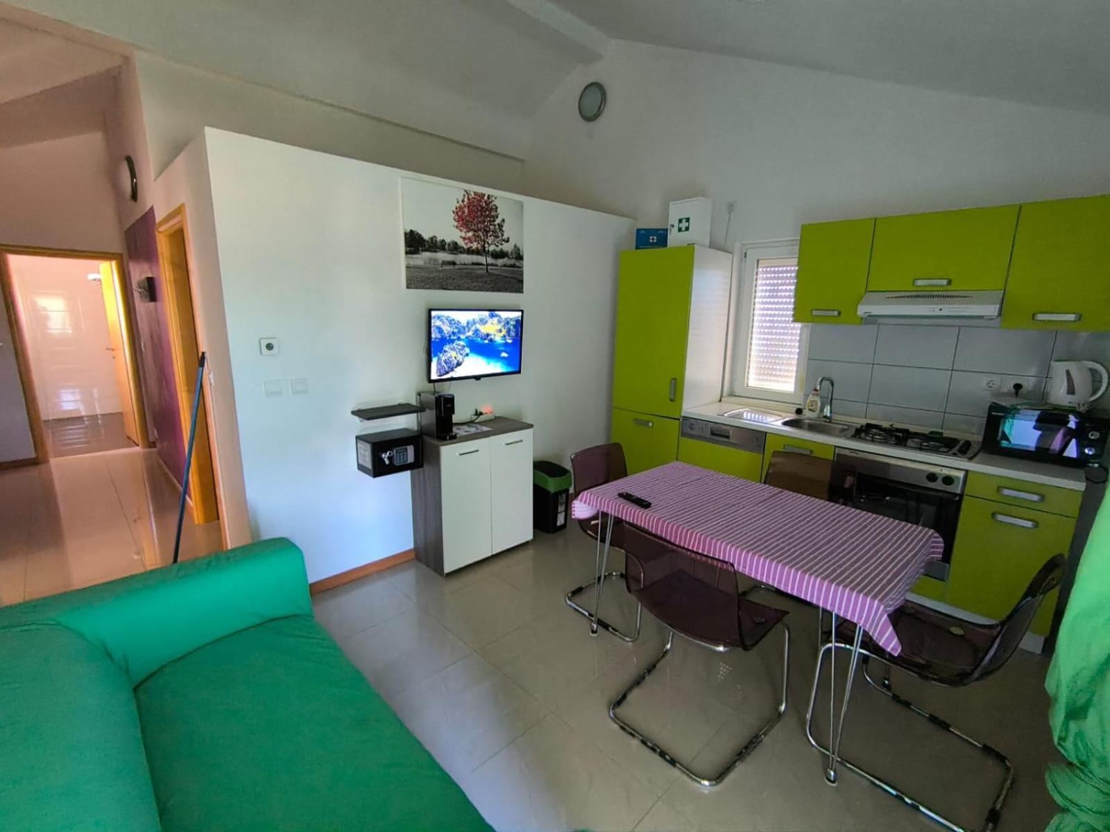 Apartments Pongrac Cres Zewnętrze zdjęcie