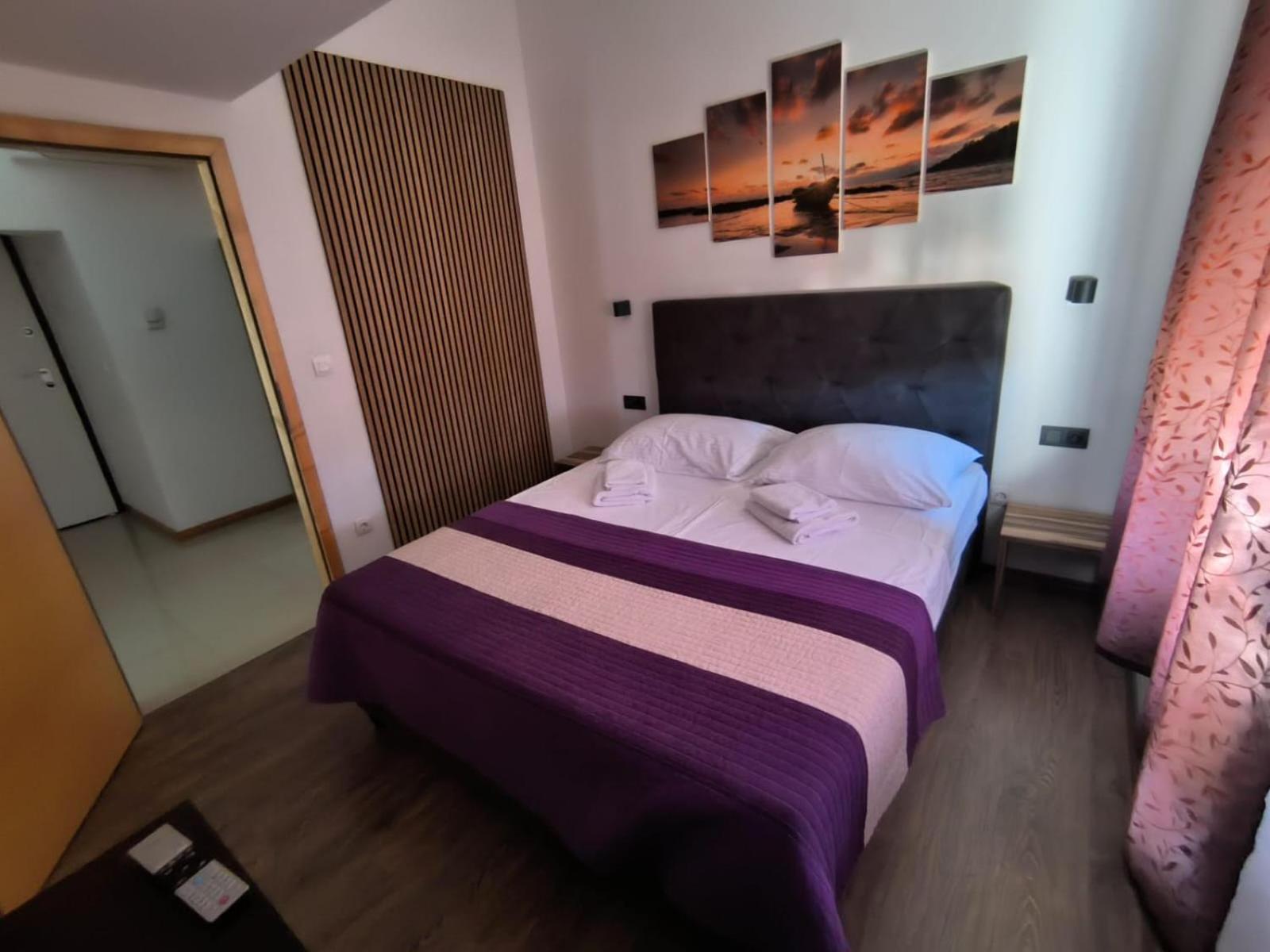 Apartments Pongrac Cres Zewnętrze zdjęcie