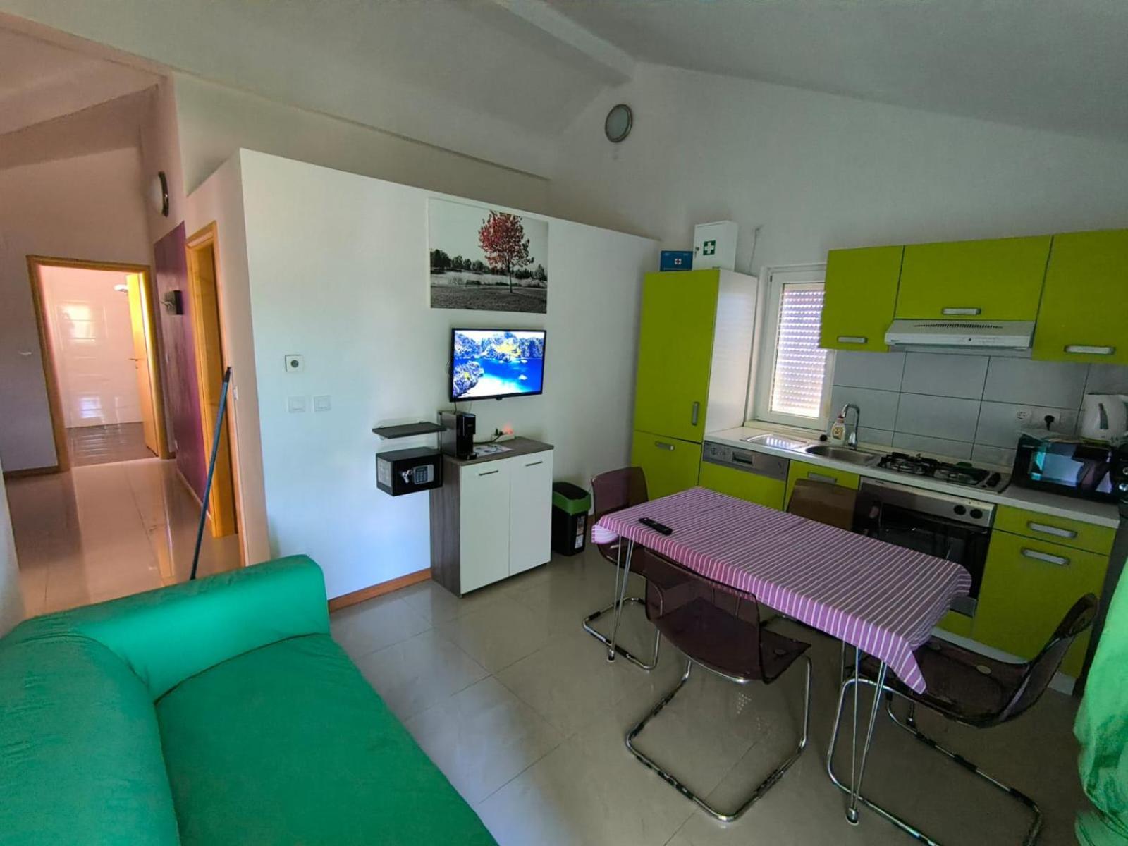 Apartments Pongrac Cres Zewnętrze zdjęcie
