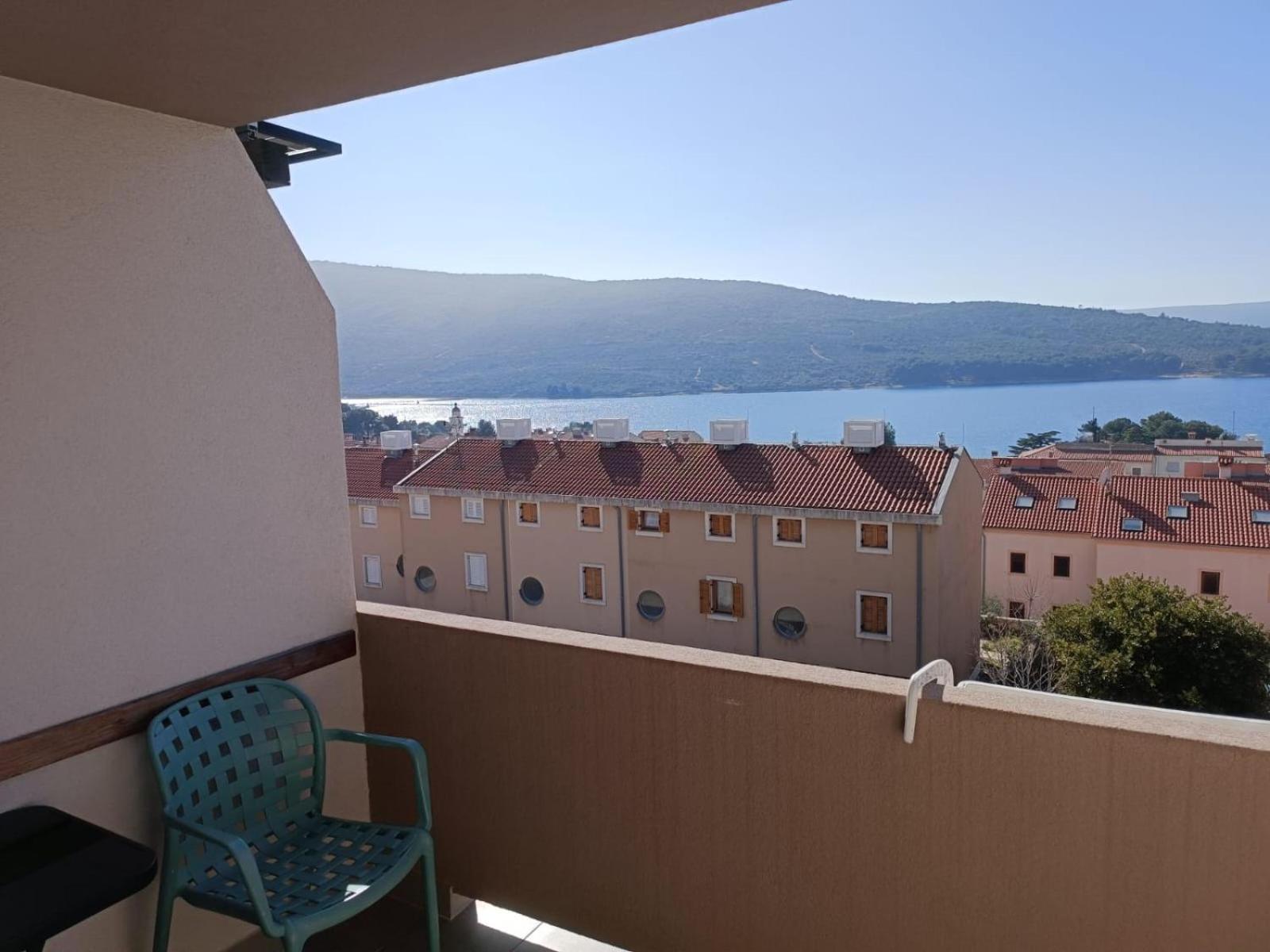 Apartments Pongrac Cres Zewnętrze zdjęcie