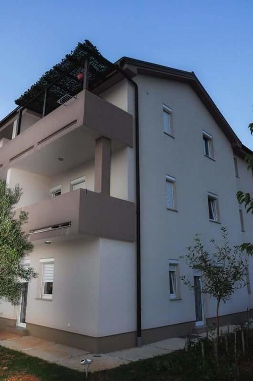 Apartments Pongrac Cres Zewnętrze zdjęcie