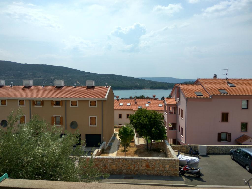 Apartments Pongrac Cres Zewnętrze zdjęcie