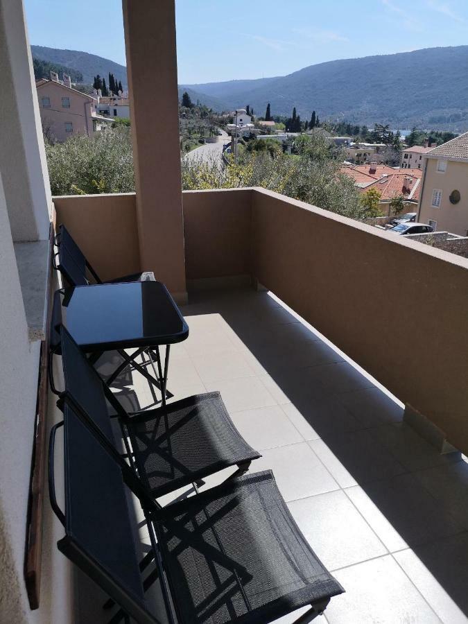 Apartments Pongrac Cres Zewnętrze zdjęcie